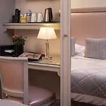 & Saint-jacques 4* باريس
