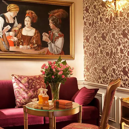 Hotel & Saint-jacques Paris