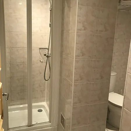 Hotel & Saint-jacques 4*