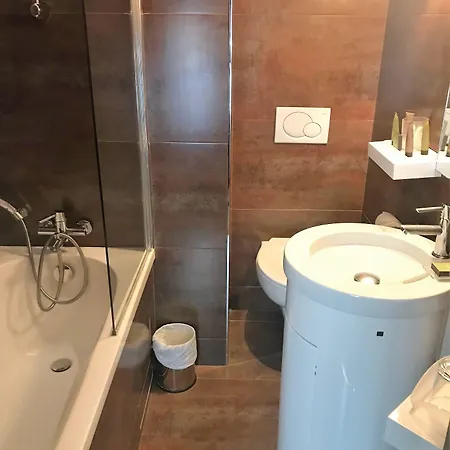 Hotel & Saint-jacques 4*