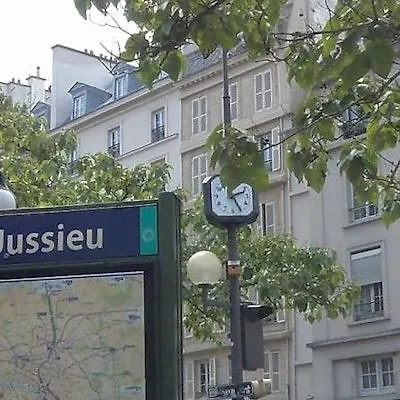 Hotel & Saint-jacques París
