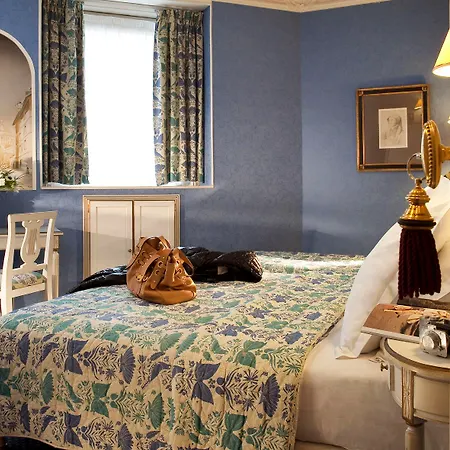 Hotel & Saint-jacques