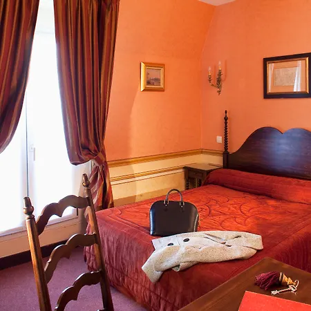 Hotel & Saint-jacques Paris