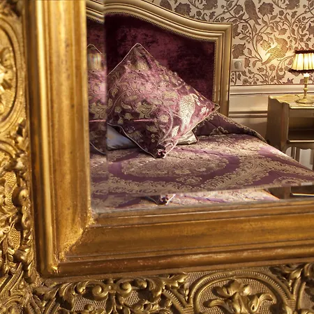 Hotel & Saint-jacques 4*